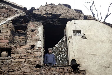 Casas destruídas pelo fogo