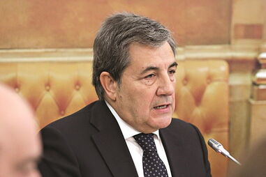 Fernando Gomes respondeu ontem às questões dos deputados     