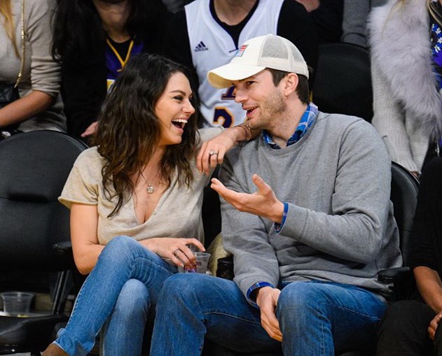 Mila Kunis é casada com Ashton Kutcher