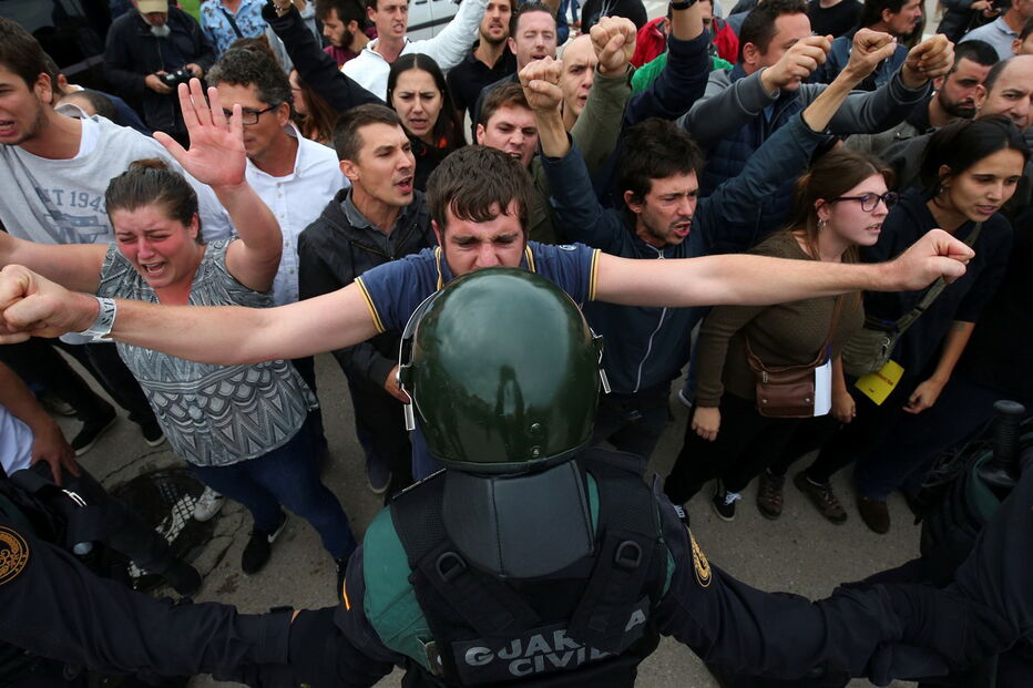 As imagens que marcaram o referendo na Catalunha