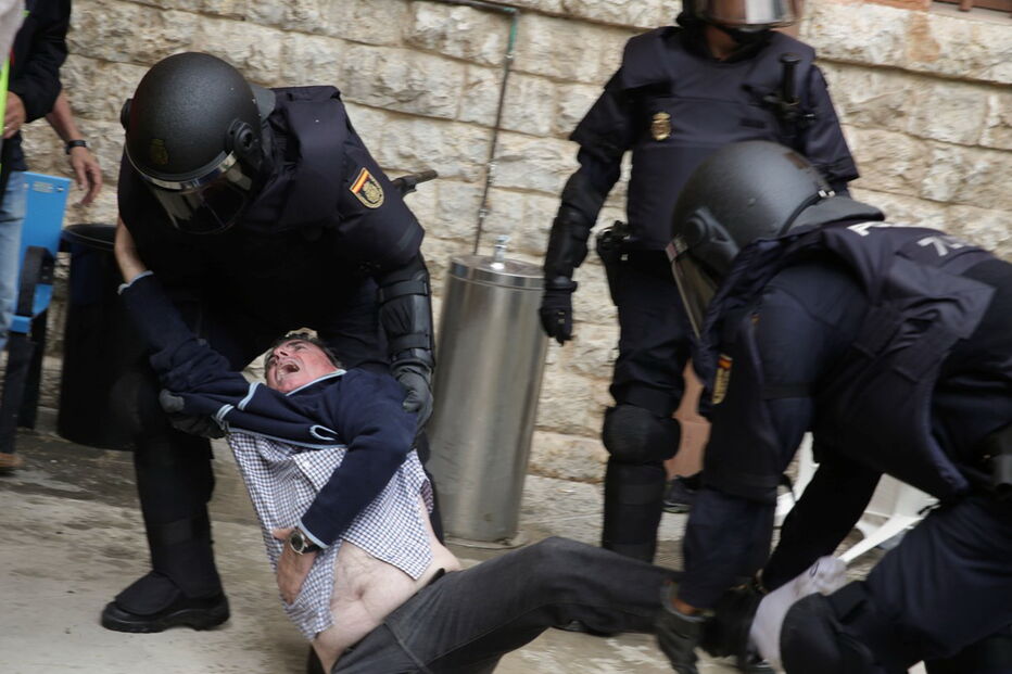  As imagens que marcam o referendo na Catalunha