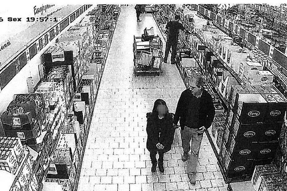 2017-10-04_00_20.03 Criança passou o dia com o pai.jpg