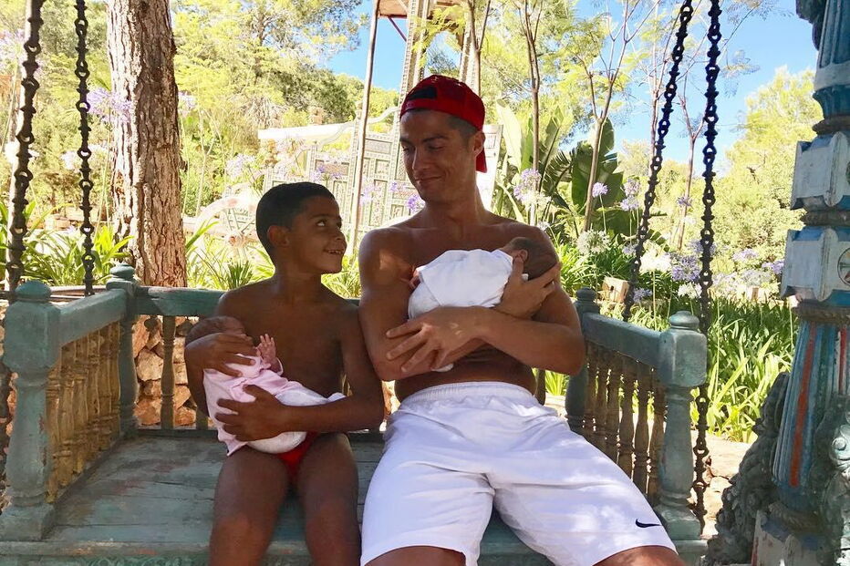 Ronaldo é inseparável dos filhos