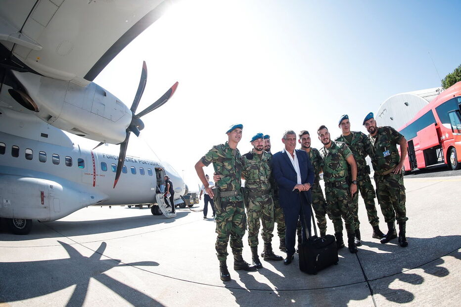 Seleção de Portugal viajou para Andorra com a Força Aérea