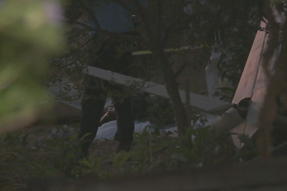 Avião ultraleve despenhou-se junto a casas em Olhão