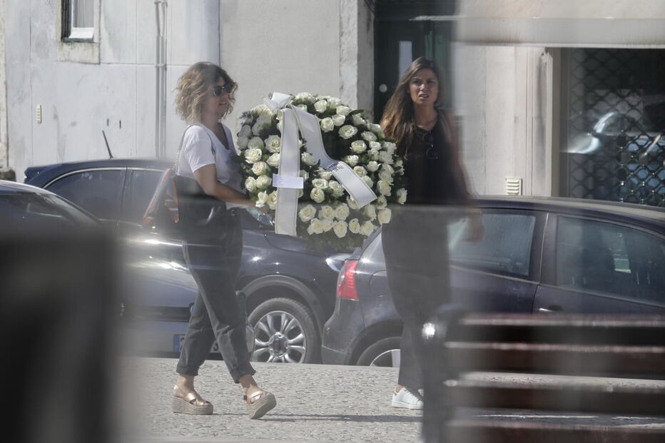 Sofia Ribeiro no último adeus ao pai