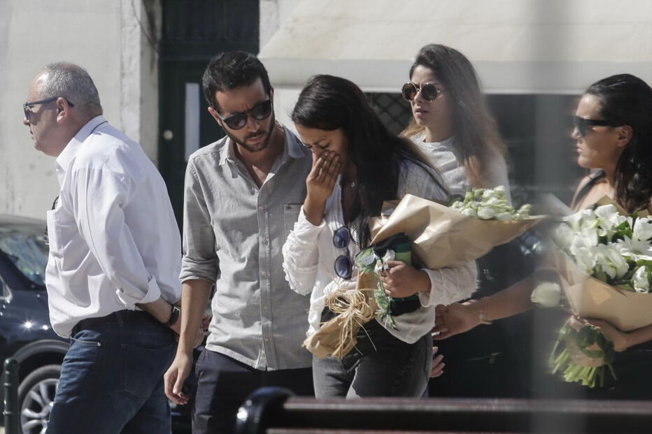 Sofia Ribeiro no último adeus ao pai