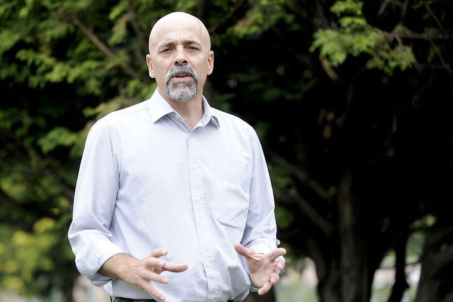 Jorge Ascenção, da Confap, lamenta que o ensino esteja vocacionado para a memorização e pede um maior enfoque no pensamento crítico   
