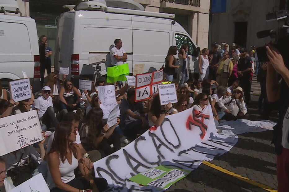 Protestos marcam celebrações do 5 de outubro