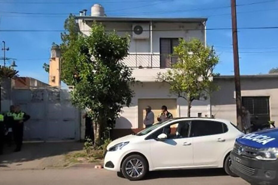 Médica mata filhos com bisturi para se vingar do marido