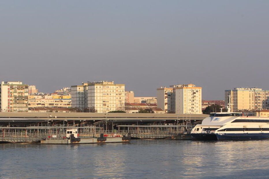 Catamaran da Soflusa no Tejo