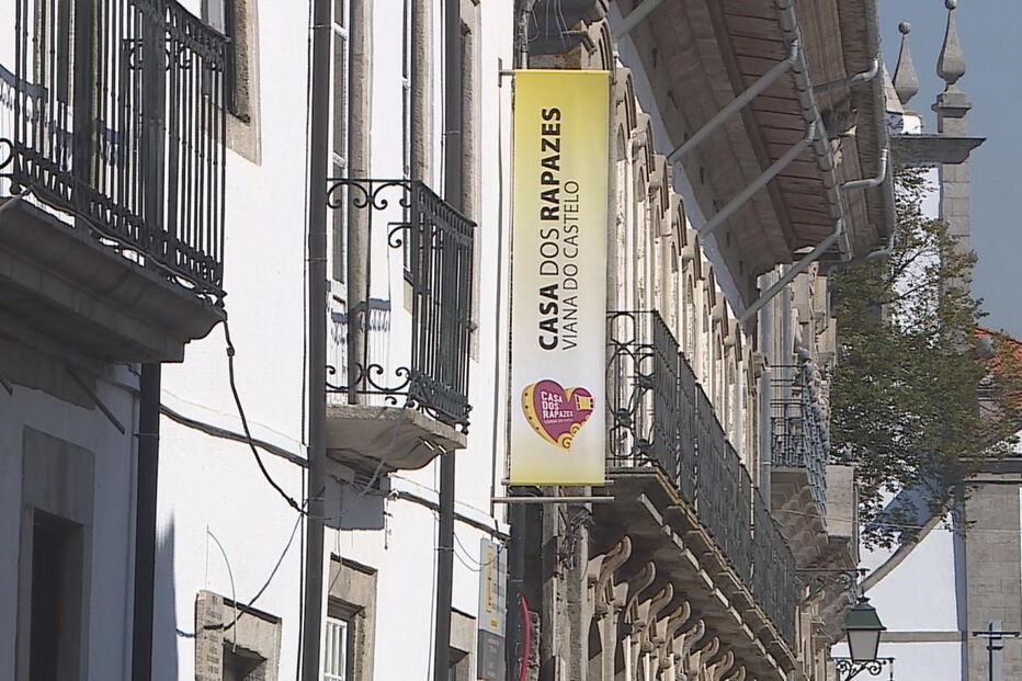 Instituição localizada no centro de Viana do Castelo acolhe mais de 40 crianças e jovens em risco de exclusão social 