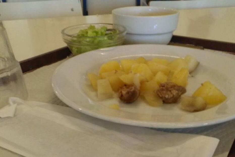 Pais alertam para refeições escolares de má qualidade e em pouca quantidade