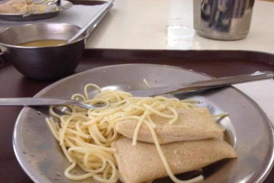 Pais alertam para refeições escolares de má qualidade e em pouca quantidade