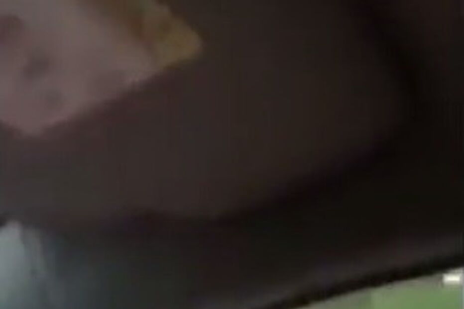 Turista filmada em topless morreu ao bater com a cabeça num poste de iluminação