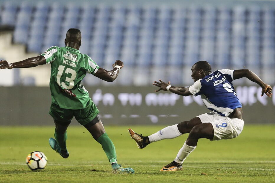 Lusitano e FC Porto defrontaram-se no estádio do Restelo