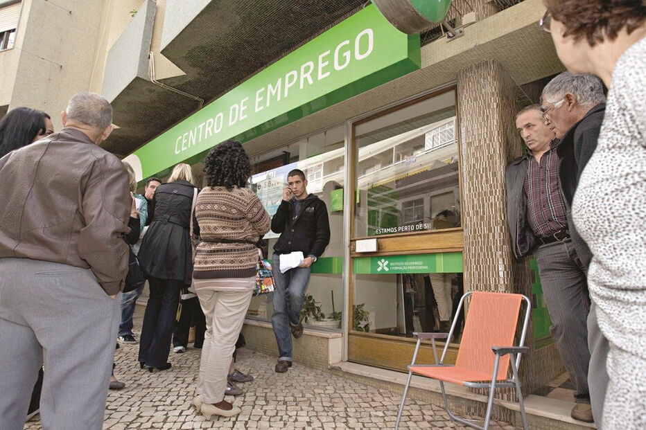 Nos últimos quatro anos, o corte de 10% no subsídio de desemprego implicou a perda de mais de 250 milhões de euros para os seus beneficiários