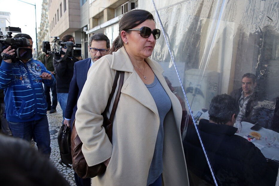 Sofia Fava foi apanhada dezenas de vezes a pedir dinheiro ao ex-marido      