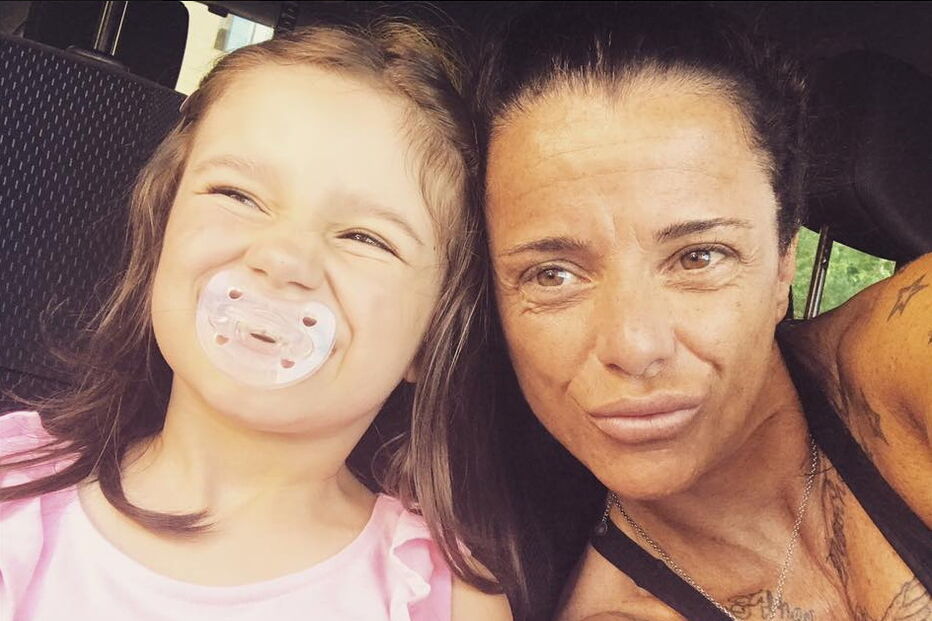 Andreia Leal e a filha Maria