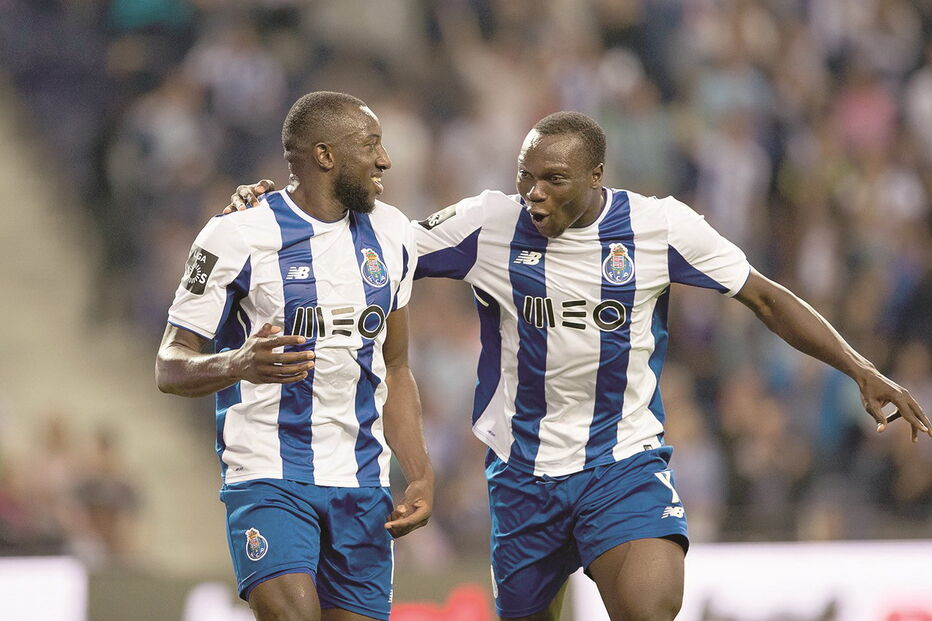 Publicidade à Meo está nas camisolas dos jogadores do FC Porto nos jogos da Liga  