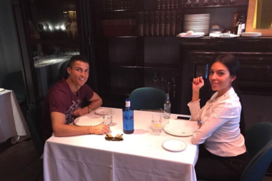 Ronaldo leva Greorgina a almoçar 