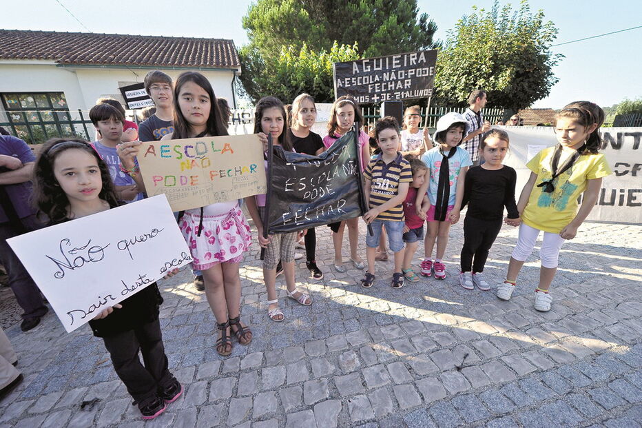 Muitas escolas fecharam portas em dez anos, nomeadamente escolas primárias em aldeias isoladas