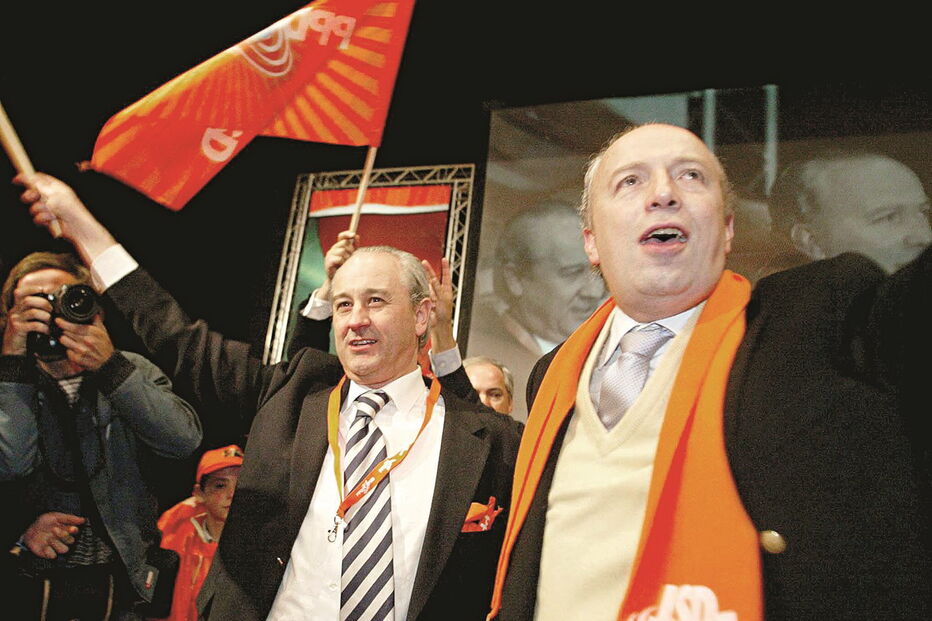 Antigo presidente da Câmara do Porto Rui Rio disputa a liderança do partido com Pedro Santana Lopes, que já exerceu o cargo de primeiro-ministro