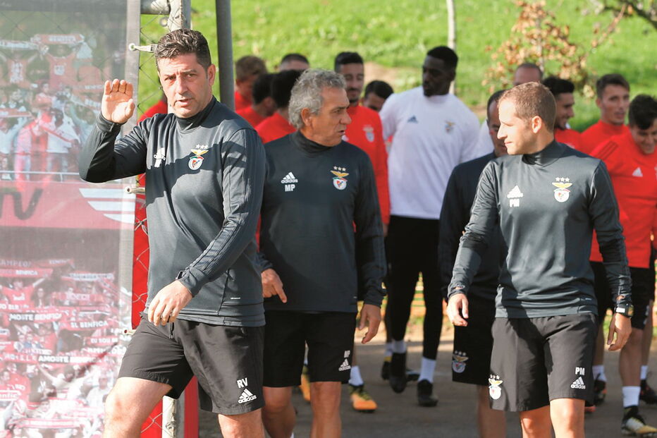 Rui Vitória contou ontem de manhã com todo o plantel. Jardel treinou, mas limitado 