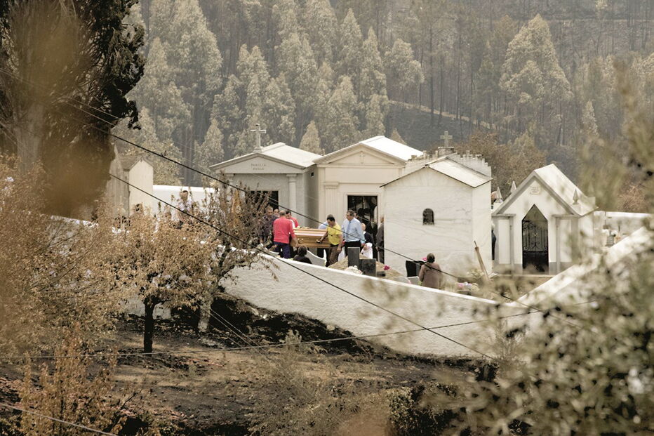 Primos Fernando Almeida e António Borges de Almeida foram sepultados ontem em Cerdeira, Arganil 