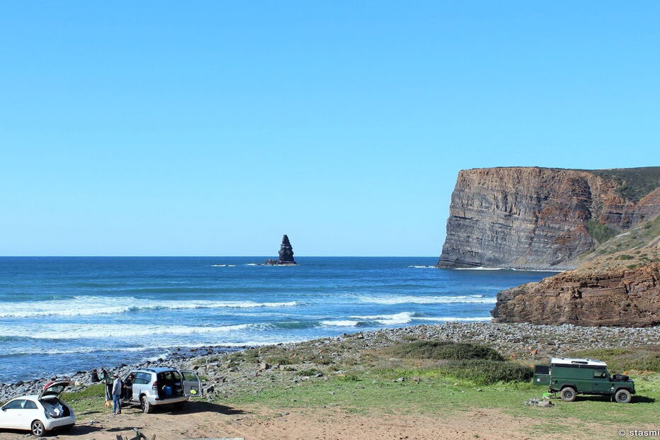 A praia da Pedra da Agulha, em Aljezur