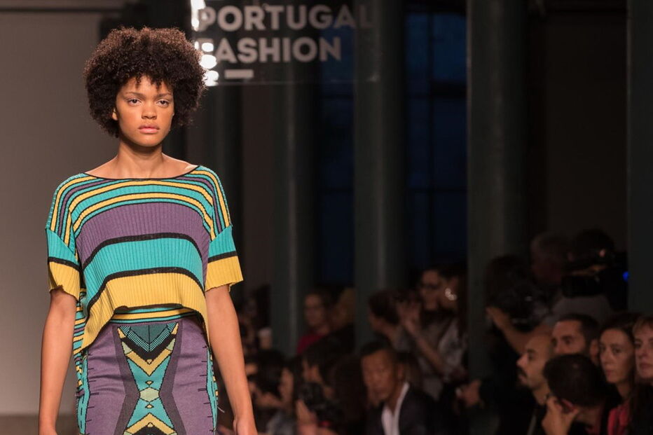 Decotes pronunciados foram uma constante nos desfiles de ontem do Portugal Fashion