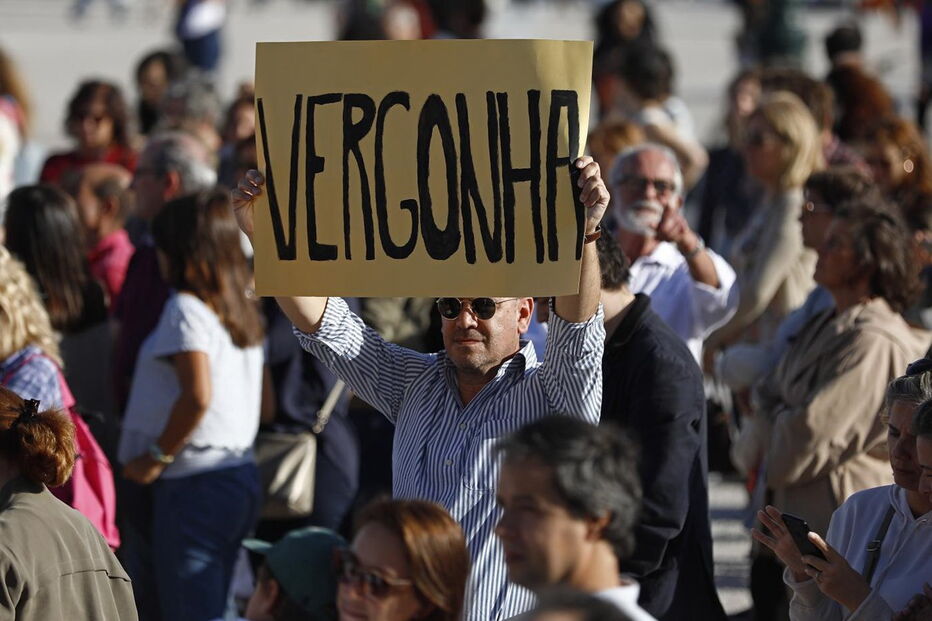 Incêndios, Portugal, Manifestação Silenciosa, Lisboa, Viseu, Porto, Braga, Marinha Grande, Bragança