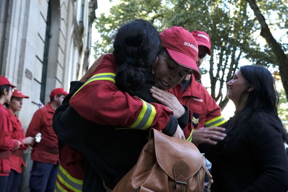 Incêndios, Portugal, Manifestação Silenciosa, Lisboa, Viseu, Porto, Braga, Marinha Grande, Bragança