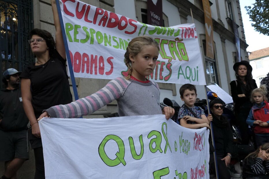Incêndios, Portugal, Manifestação Silenciosa, Lisboa, Viseu, Porto, Braga, Marinha Grande, Bragança