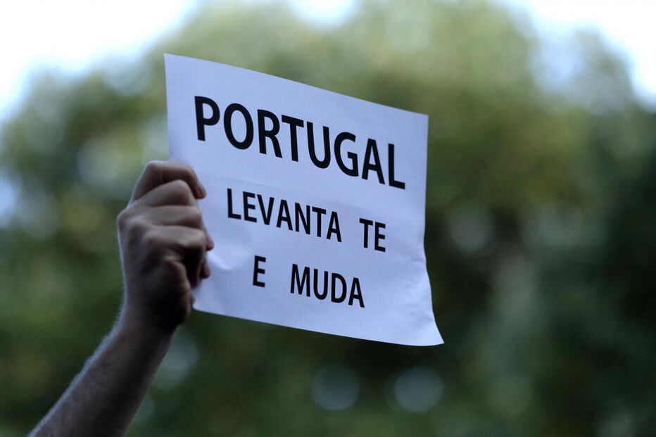 Incêndios, Portugal, Manifestação Silenciosa, Lisboa, Viseu, Porto, Braga, Marinha Grande, Bragança