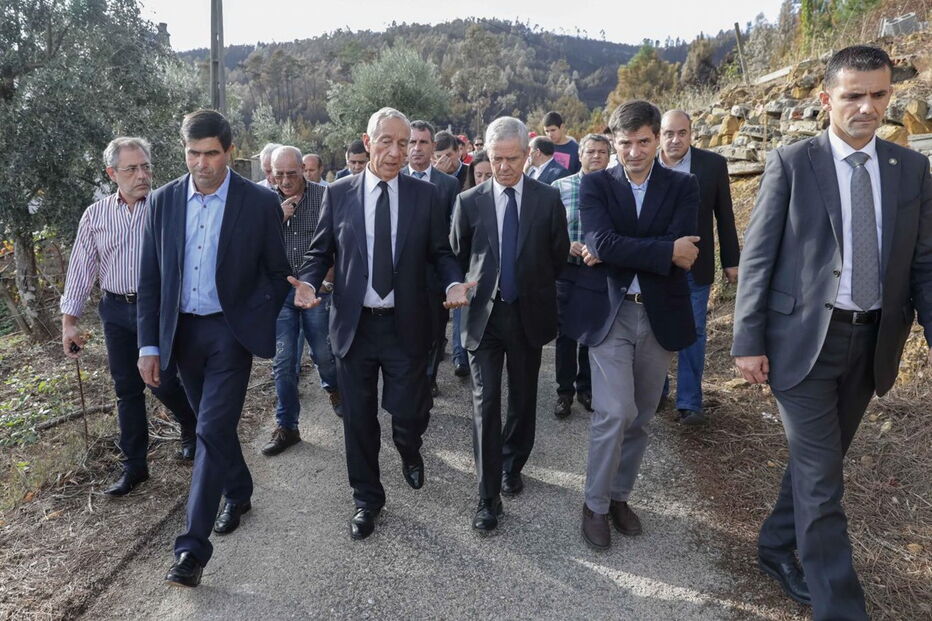 Marcelo Rebelo de Sousa conforta as vítimas dos incêndios de 15 de outubro 