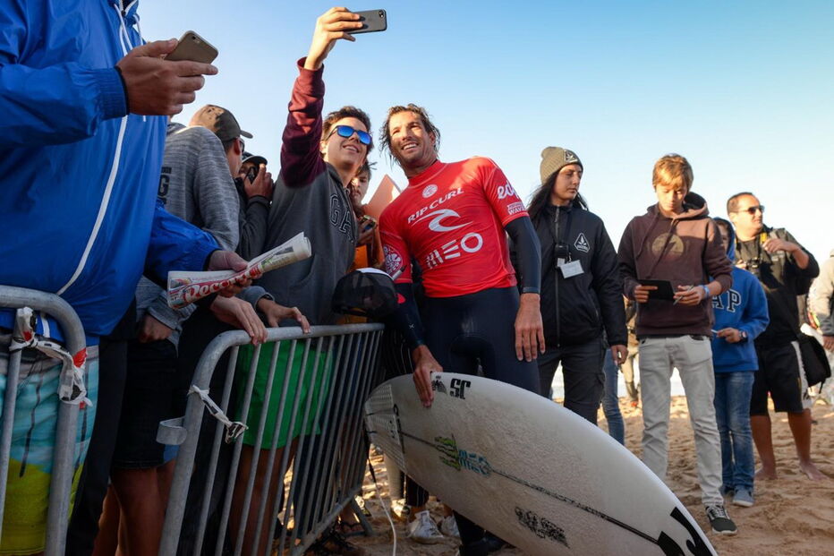 Frederico Morais, 'Kikas', em ação nas ondas de Peniche
