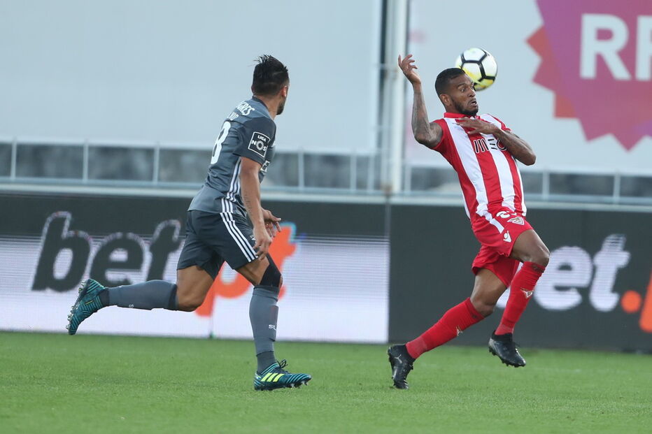 Desportivo das Aves recebe Benfica em jogo da nona jornada