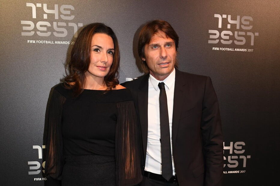 Técnico do Chelsea, Antonio Conte, com a mulher Elisabetta Muscarello