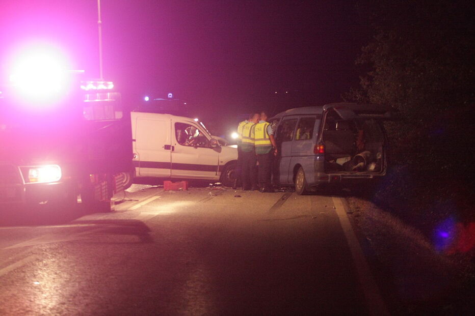 colisão, feridos, morto, Benavente, Santo Estevão, acidente