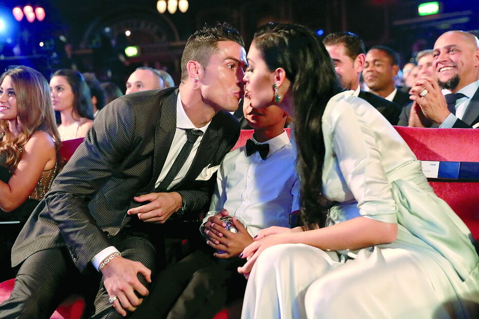 FIFA, cr7, cristiano ronaldo, Messi, gravidez, estilo, beleza, passadeira vermelha, gio, georgina