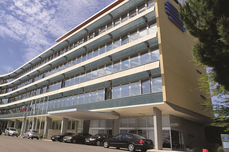 RTP, azulejos, Ministério das Finanças, investimentos, empresa pública, canal público, televisão