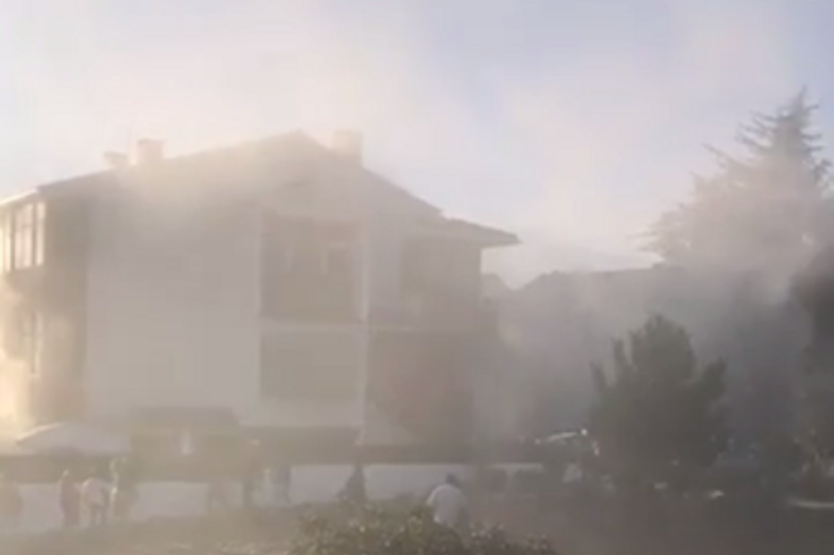 Incêndio em casa fere criança e idosa em Corroios