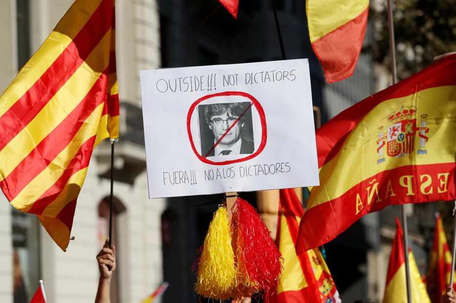 Milhares em desfile na Catalunha contra o separatismo
