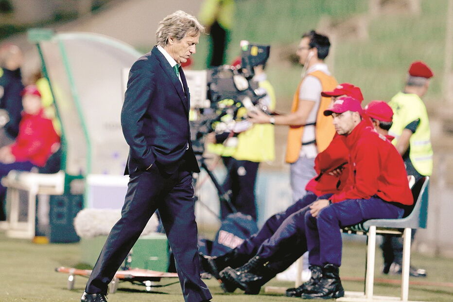 Jorge Jesus não vai fazer poupanças frente à Juventus, apesar das limitações de alguns jogadores   