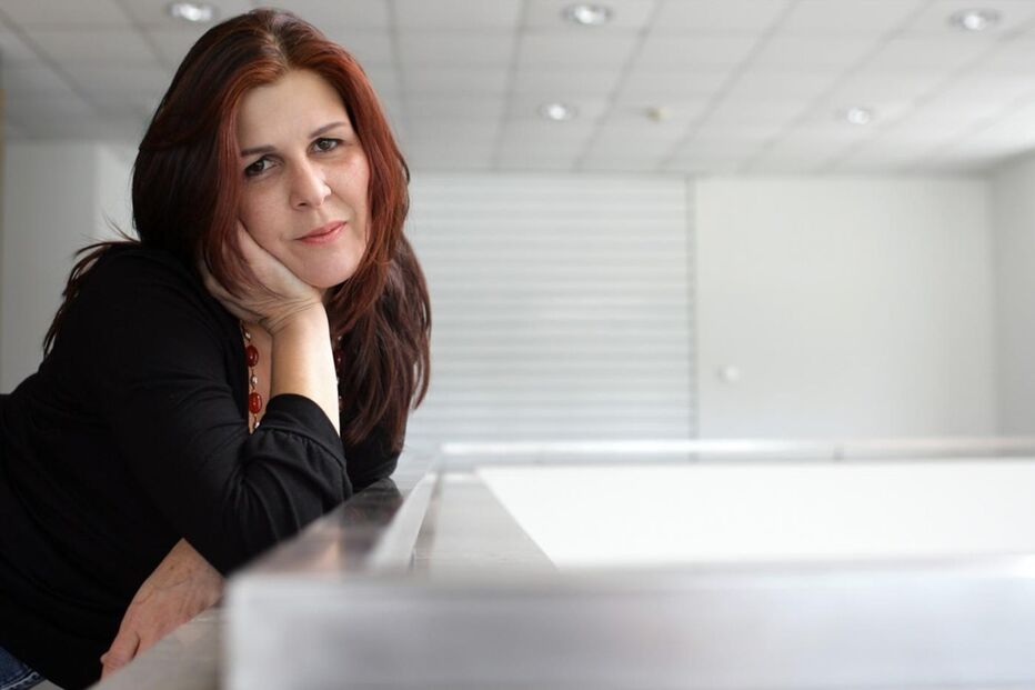 Lena d’Água, cantora, música, dinheiro, trabalho