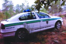 Carro da GNR, cheio de sangue, foi encontrado às primeiras horas da manhã de 11 de outubro. Também aí havia vestígios de Pedro Dias 