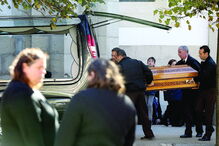 Funerais das vítimas do surto de legionella do Hospital São Francisco Xavier
