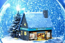 Calendário substitui menino Jesus por rolo de salsicha 