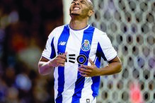 Brahimi tem 27 anos
